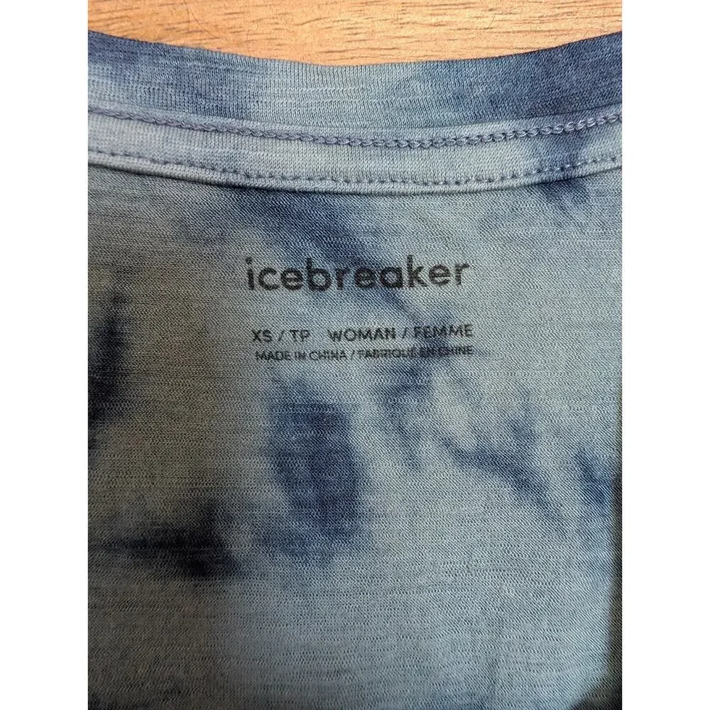 Icebreaker T Shirt Womens XS Blue Tie Dye Merino 150 Tech Lite Short Sleeve NWT